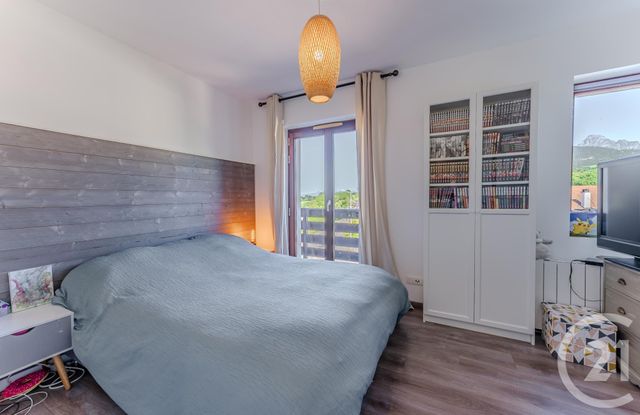 Appartement T5 à vendre - 5 pièces - 87.05 m2 - ST PAUL EN CHABLAIS - 74 - RHONE-ALPES - Century 21 Chablais - Léman