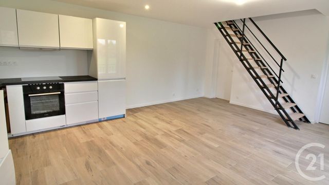 Appartement T4 à vendre - 4 pièces - 80.0 m2 - FETERNES - 74 - RHONE-ALPES - Century 21 Chablais - Léman