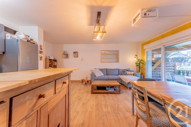 Appartement F4 à vendre - 4 pièces - 94.92 m2 - CHAMPANGES - 74 - RHONE-ALPES - Century 21 Chablais - Léman