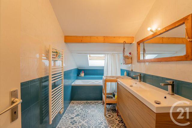 Appartement F4 à vendre - 4 pièces - 94.92 m2 - CHAMPANGES - 74 - RHONE-ALPES - Century 21 Chablais - Léman