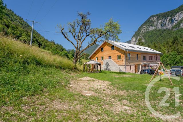 Appartement F4 à vendre - 4 pièces - 125.85 m2 - BONNEVAUX - 74 - RHONE-ALPES - Century 21 Chablais - Léman